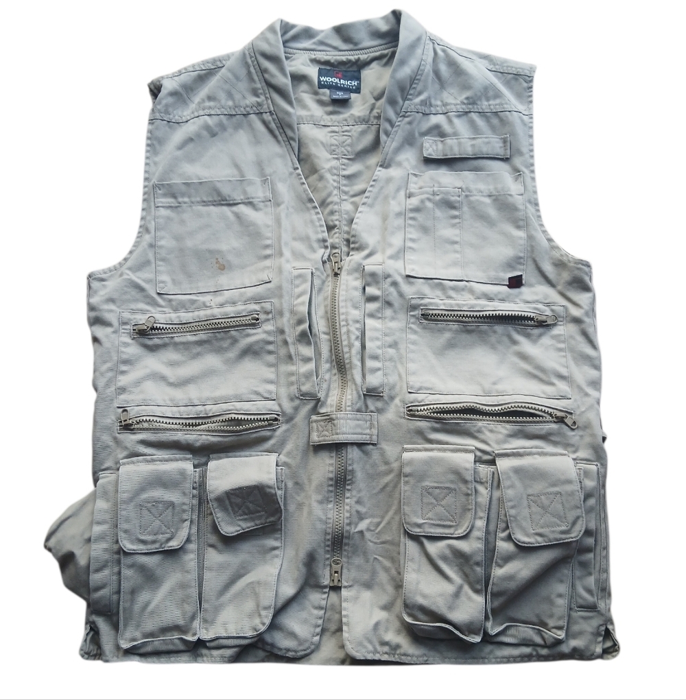EUC Woolrich Men's Size Medium Light Tan Multi-Pocket Vest